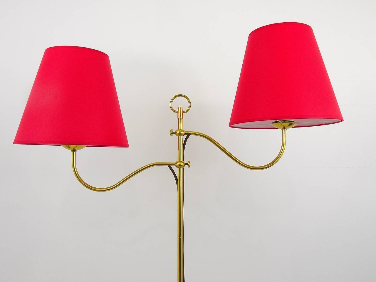 Josef Frank Lampadaire en laiton réglable à deux bras, milieu du siècle, Autriche, années 1950