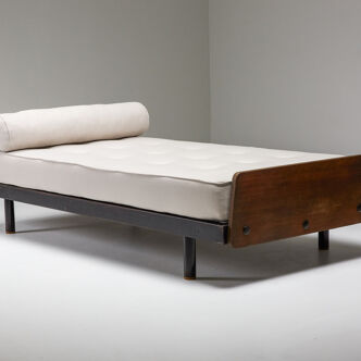 Jean Prouvé S.C.A.L daybed N°452