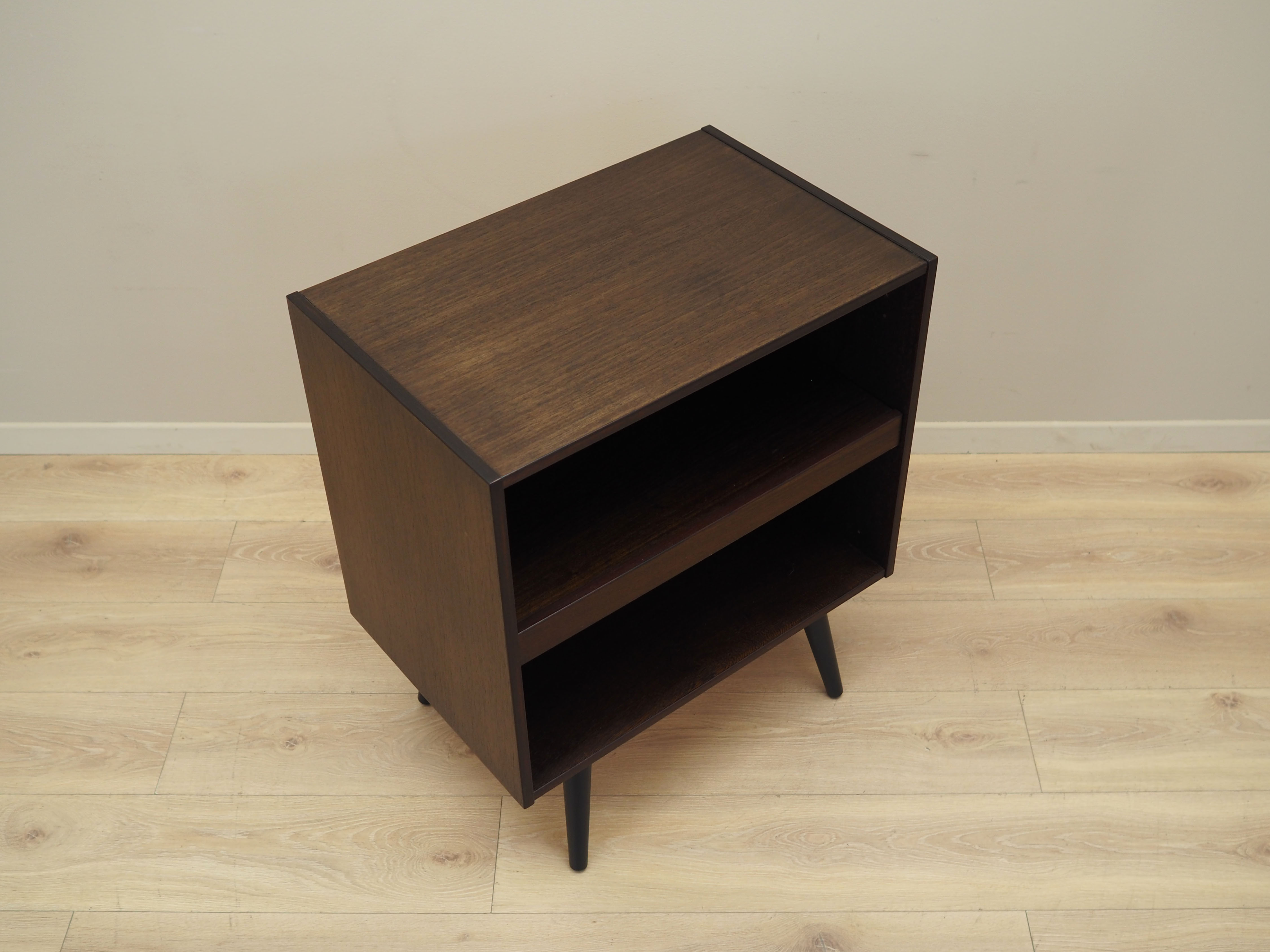 Bibliothèque en chêne, design danois, années 1990, production: Danemark