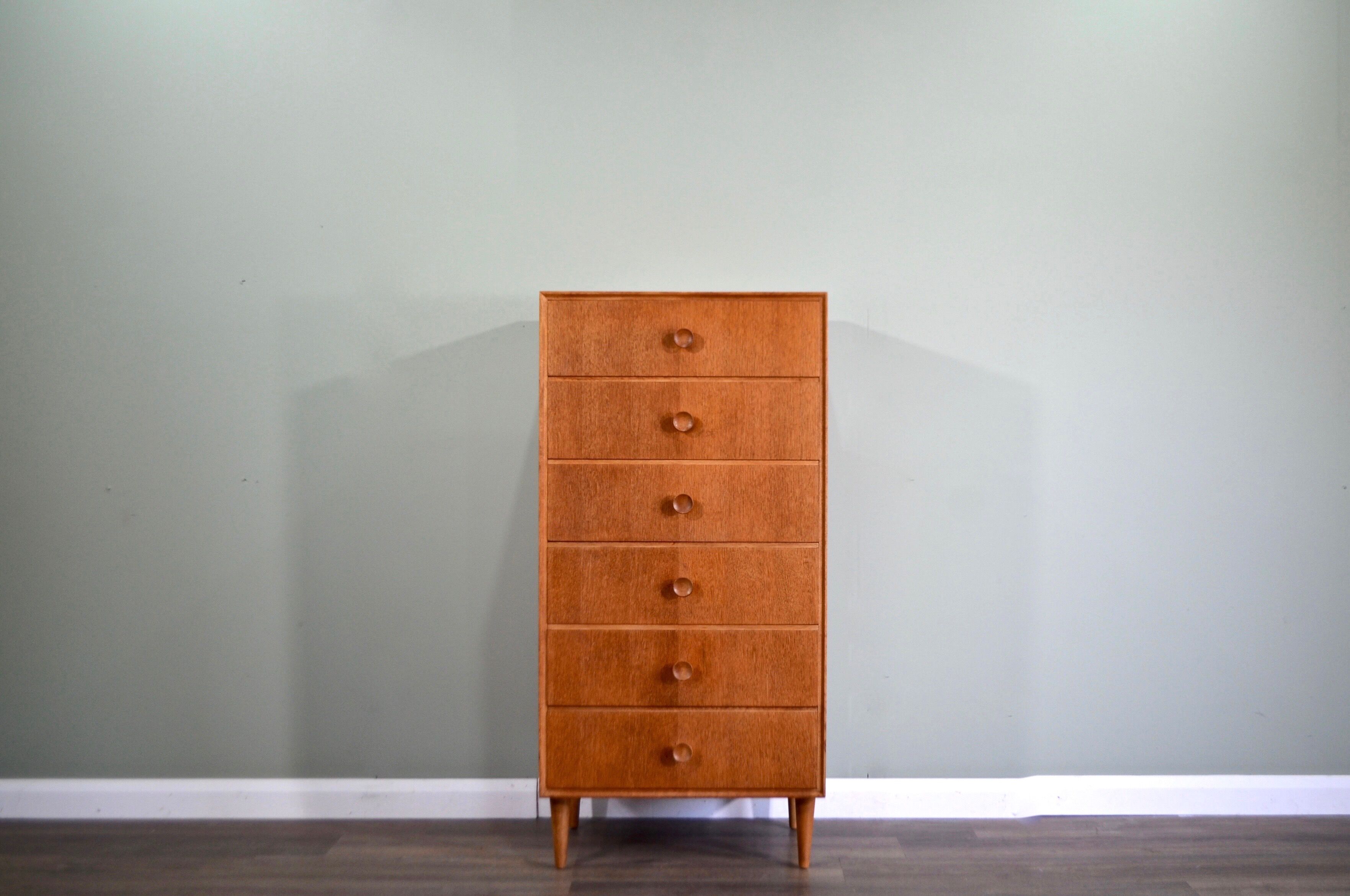 Vintage Meredew Tallboy / Chest Of Drawers in Oak.