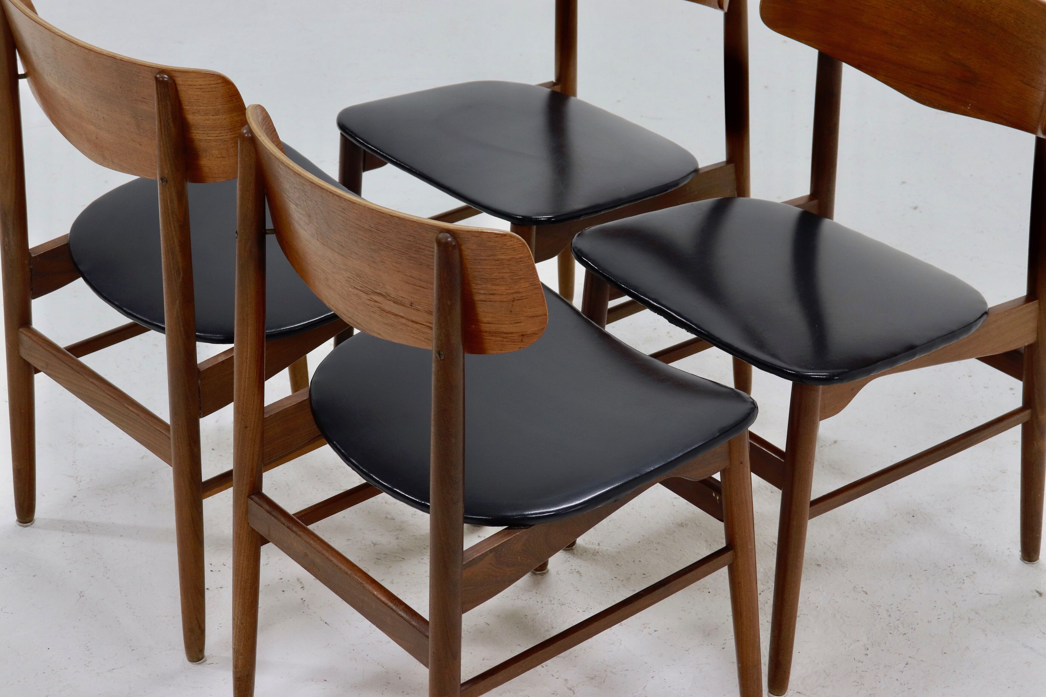 Set of 4 danish design teak and plywood dining chairs 1960s