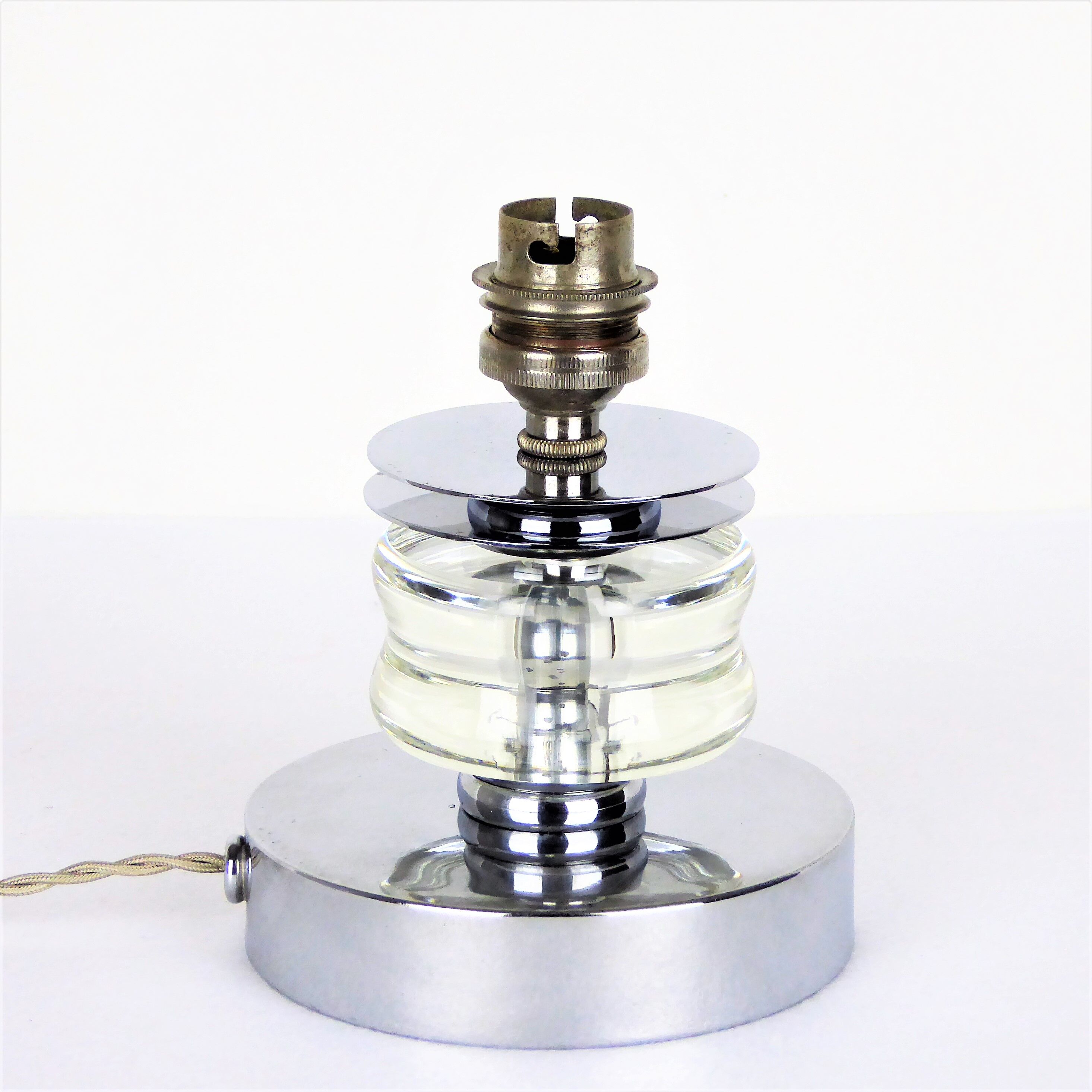 Art Deco lamp 1930 crystal and chrome metal