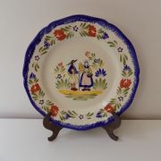 Plate of Breton earthenware of regional art KG France Quimper