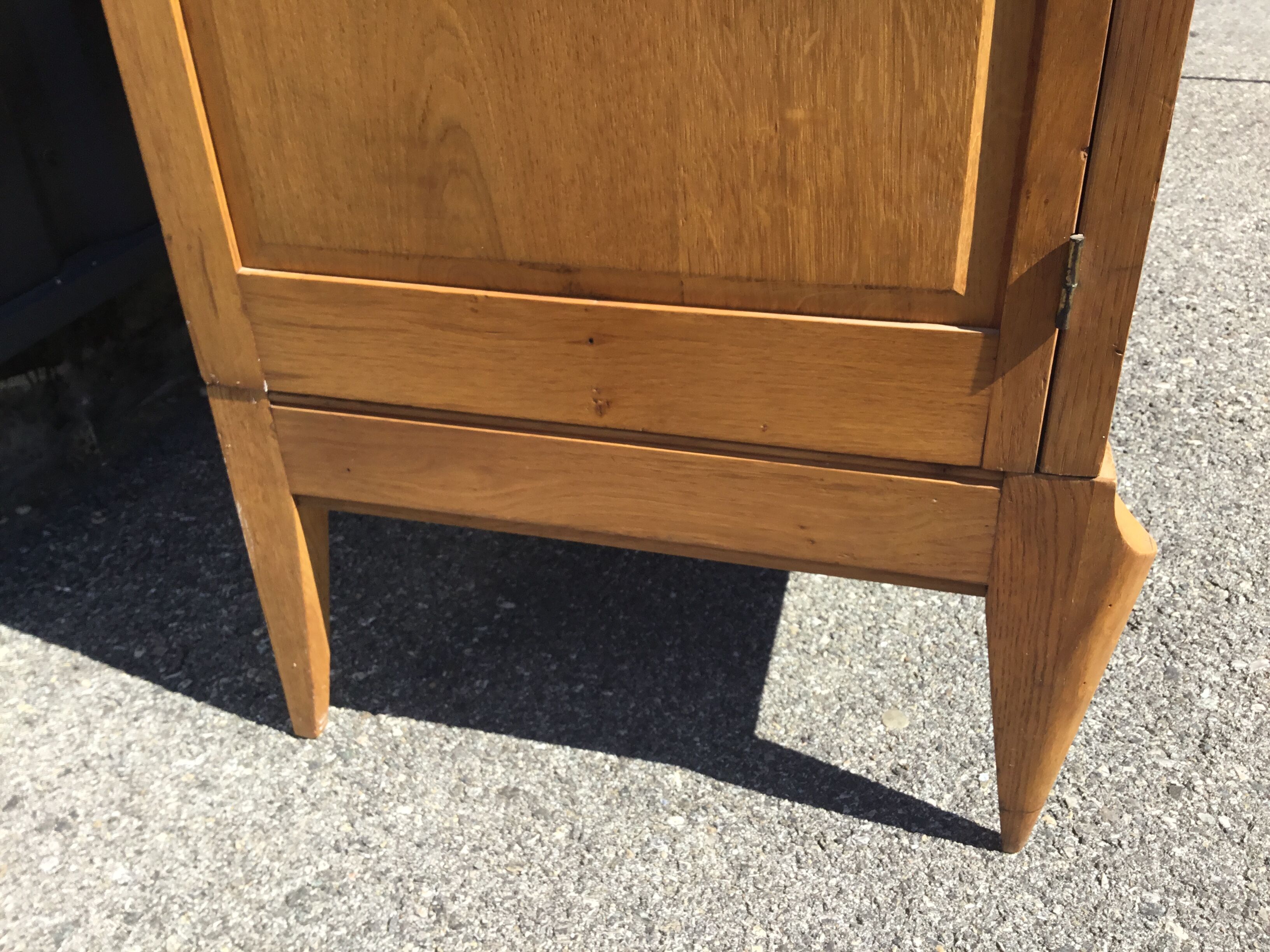 Manufrance cabinet in oak annee