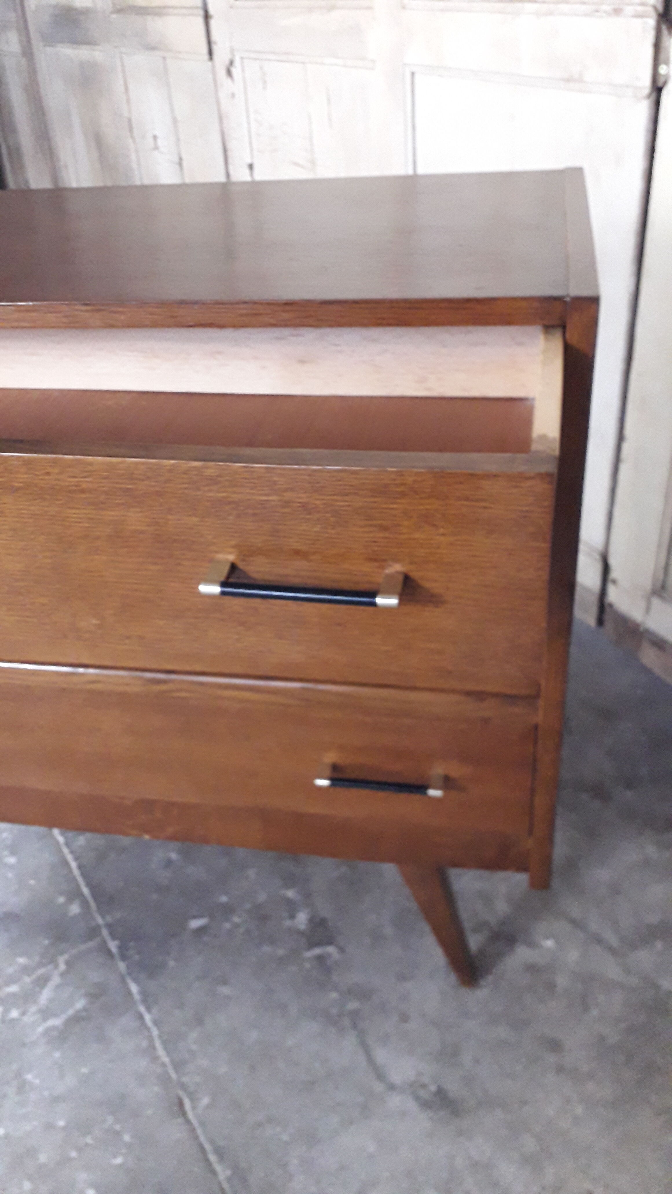 Commode vintage pieds sabres 1950