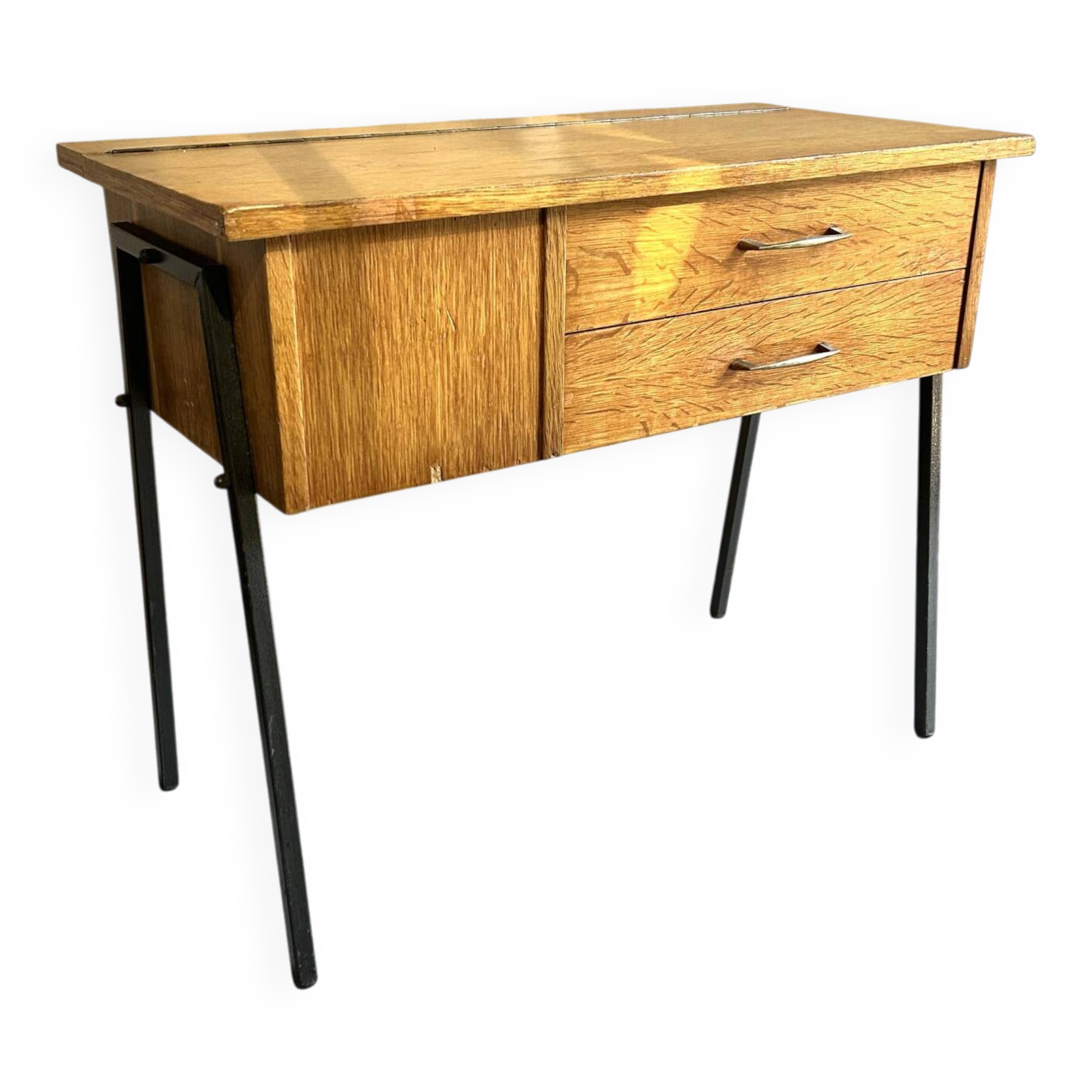 Vintage 1950s sewing machine with blonde oak veneer.
