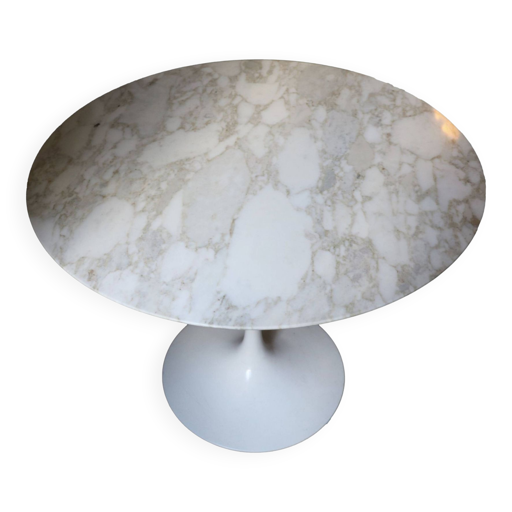 Saarinen table in Calacatta marble round 91 cm