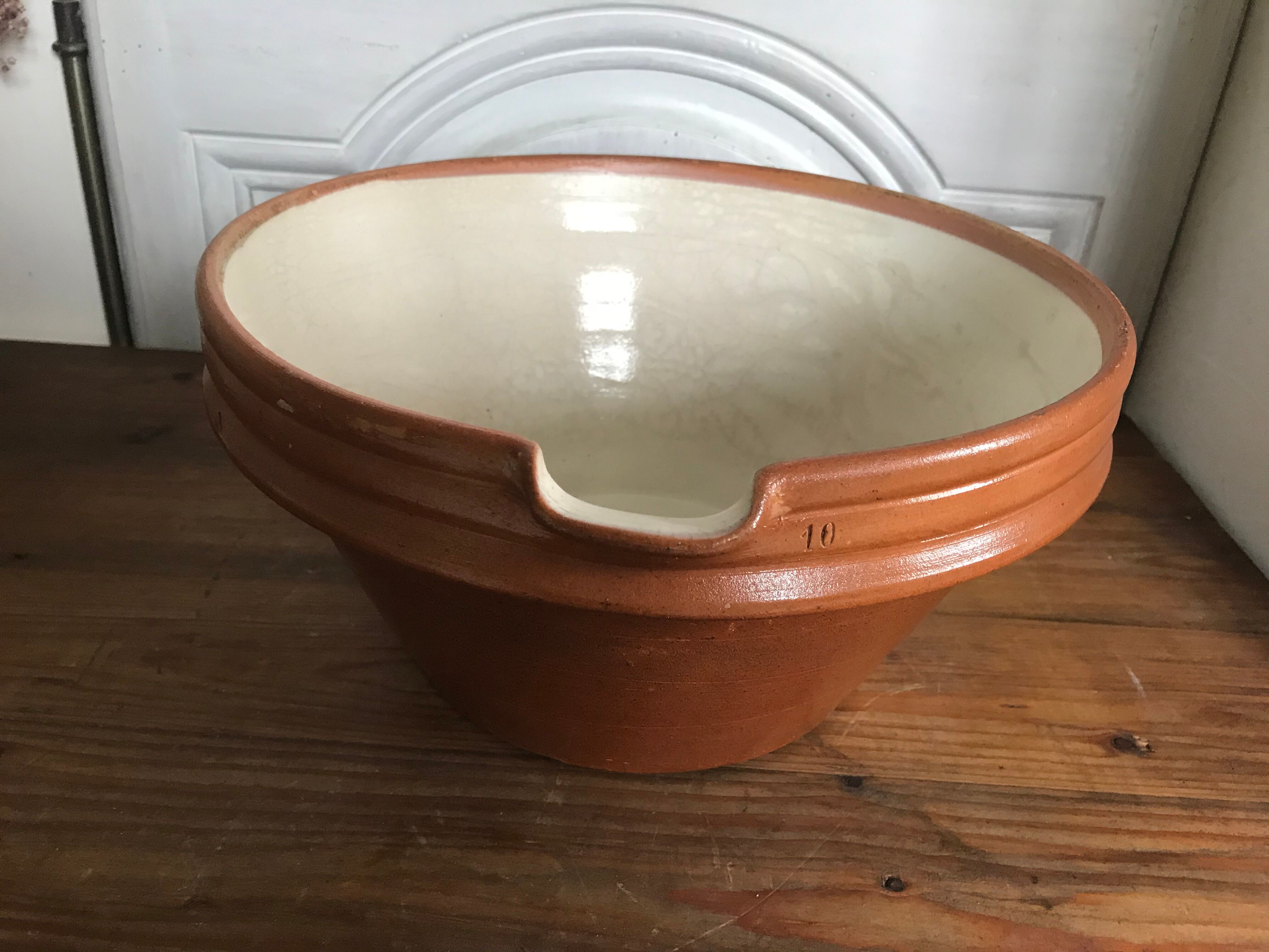 Plat en terre cuite émaillée 10l