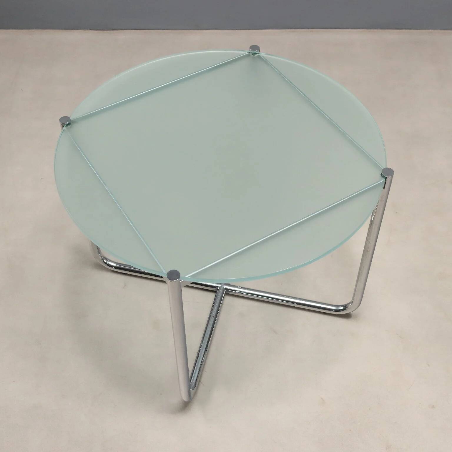 Knoll E01M coffee table designed by Mies van der Rohe, metal, 1990s.