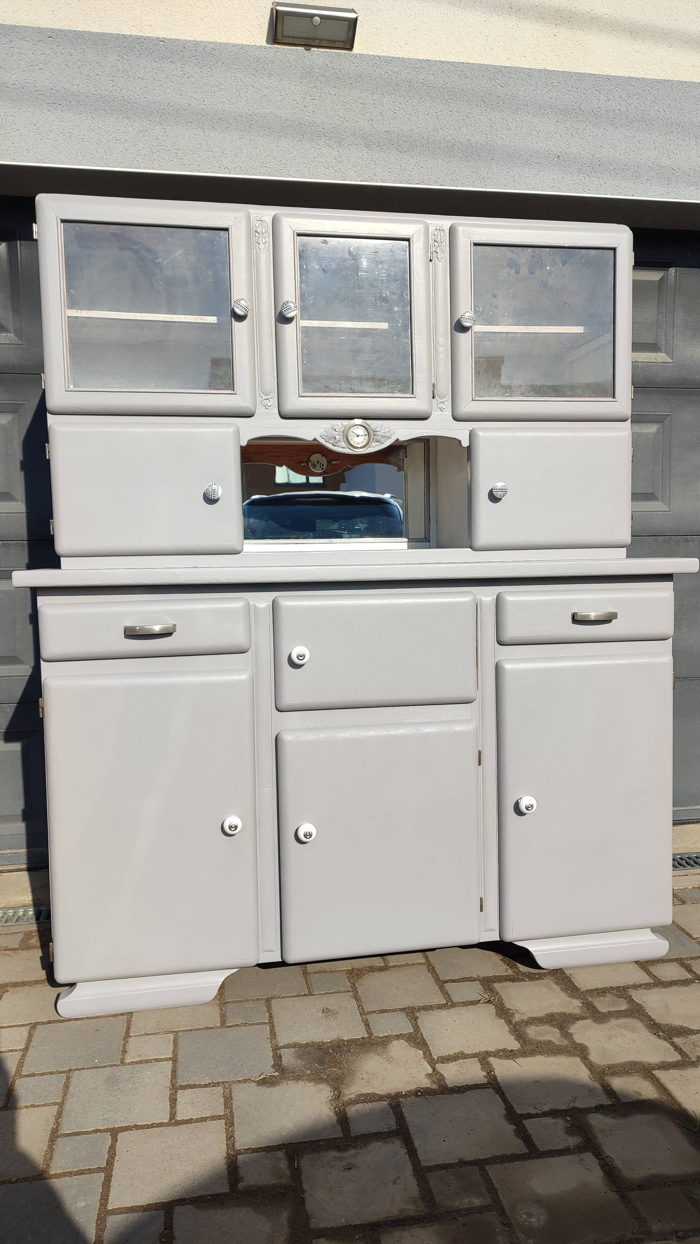 Vintage buffet year 50