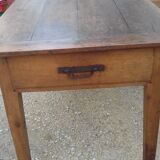 Farm table