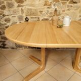 Round table