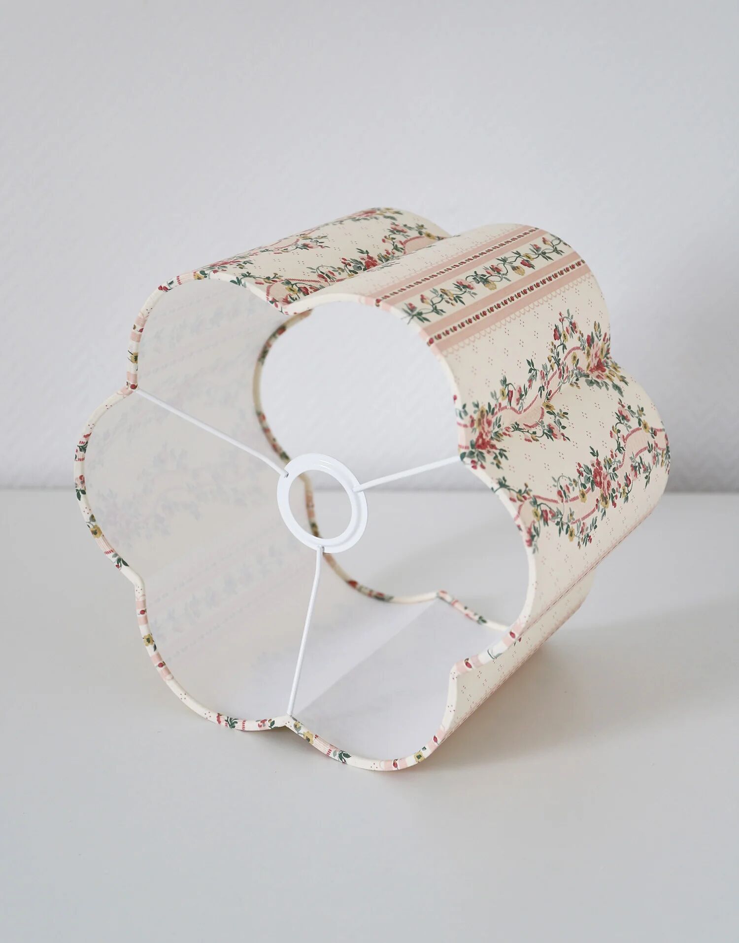 Abat-jour forme fleur Flora "Pontavel"