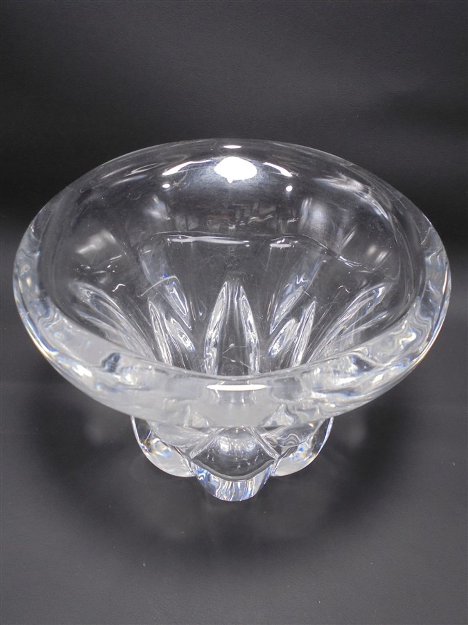 Vase en cristal signé Val St Lambert