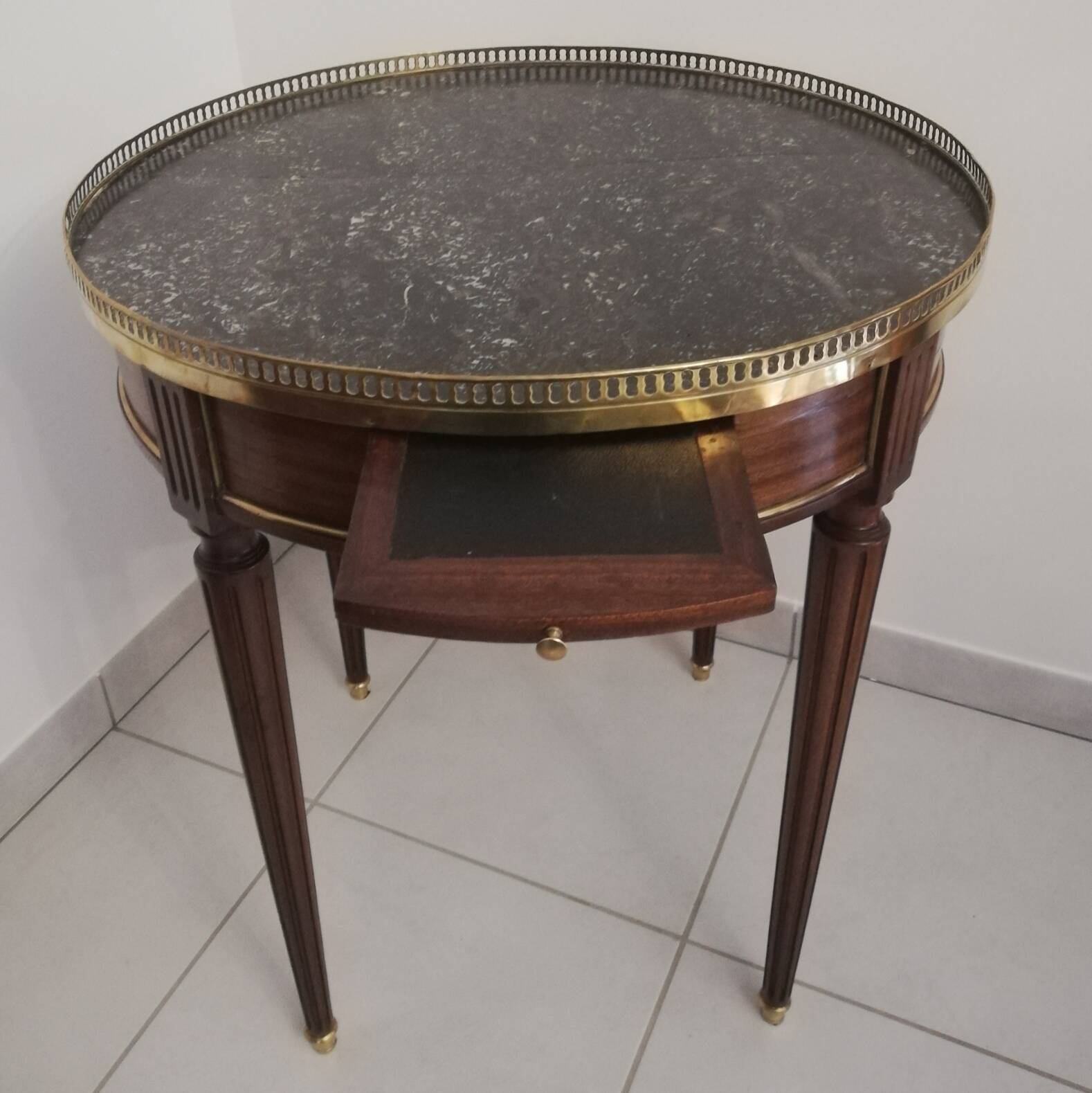 Mahogany hot water bottle table