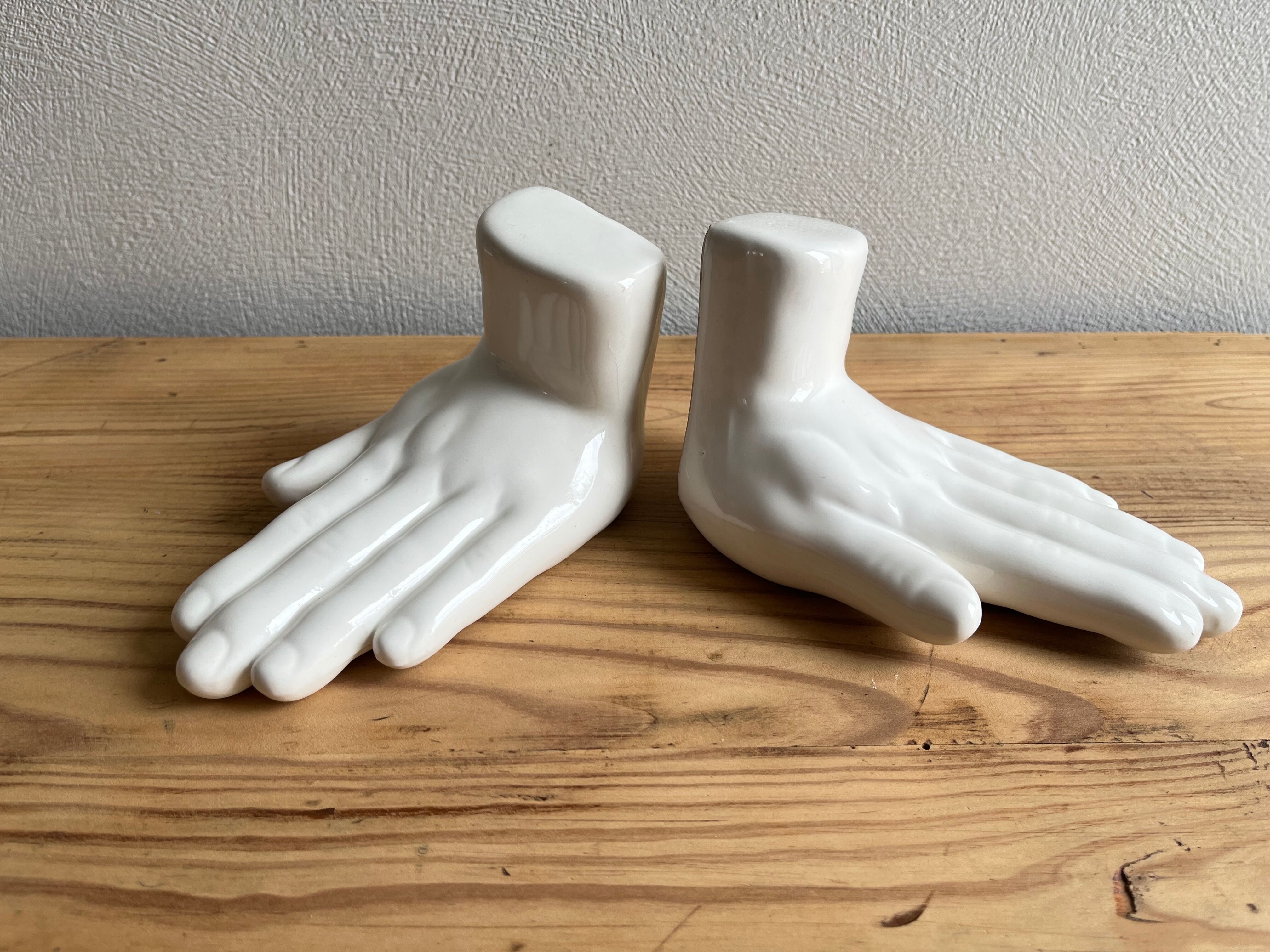Ceramic hand book clamps