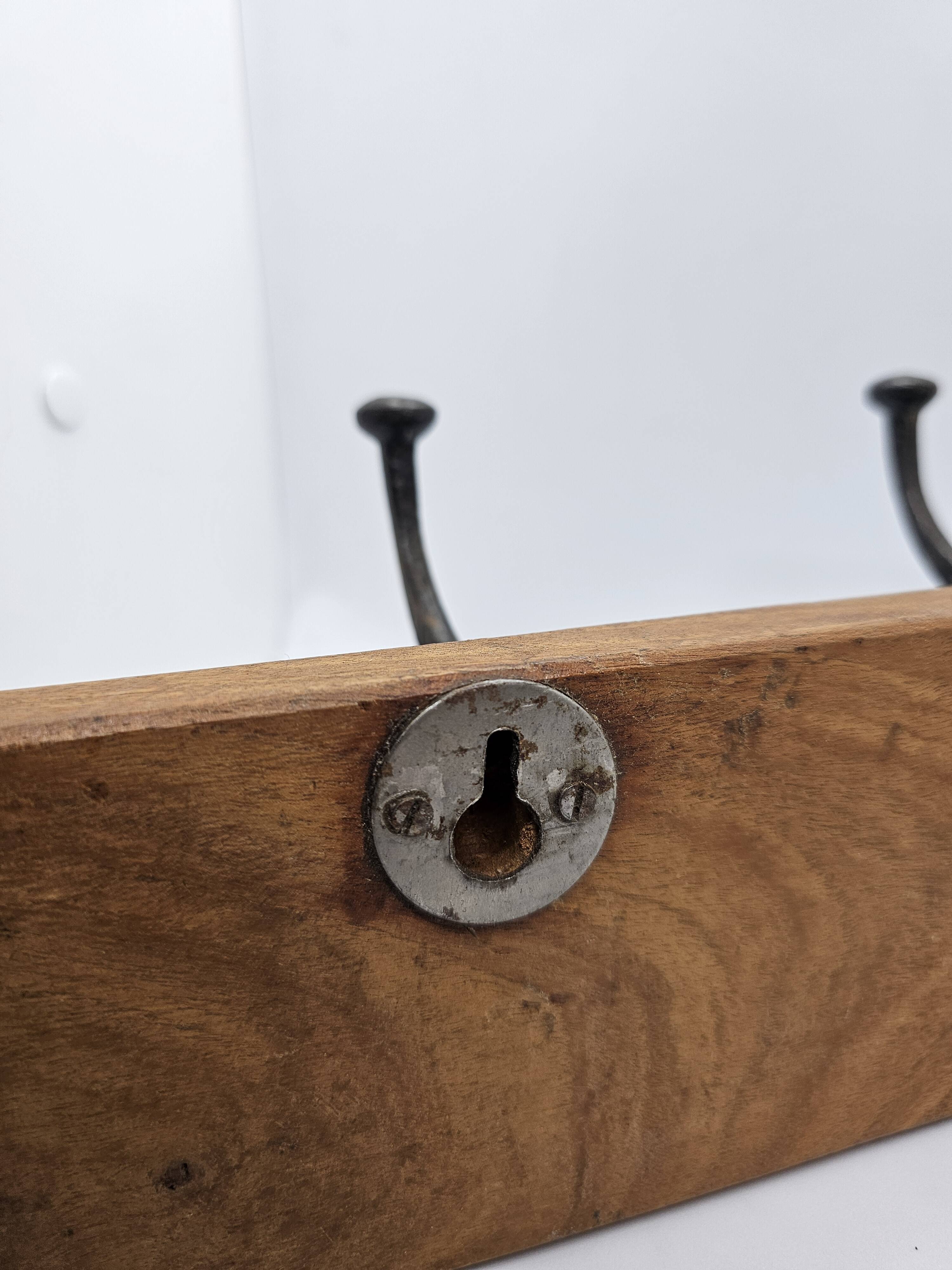 Solid teak coat hook with 2 double cast iron hooks