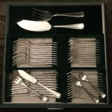 Housewife 151 pieces silver metal boulenger