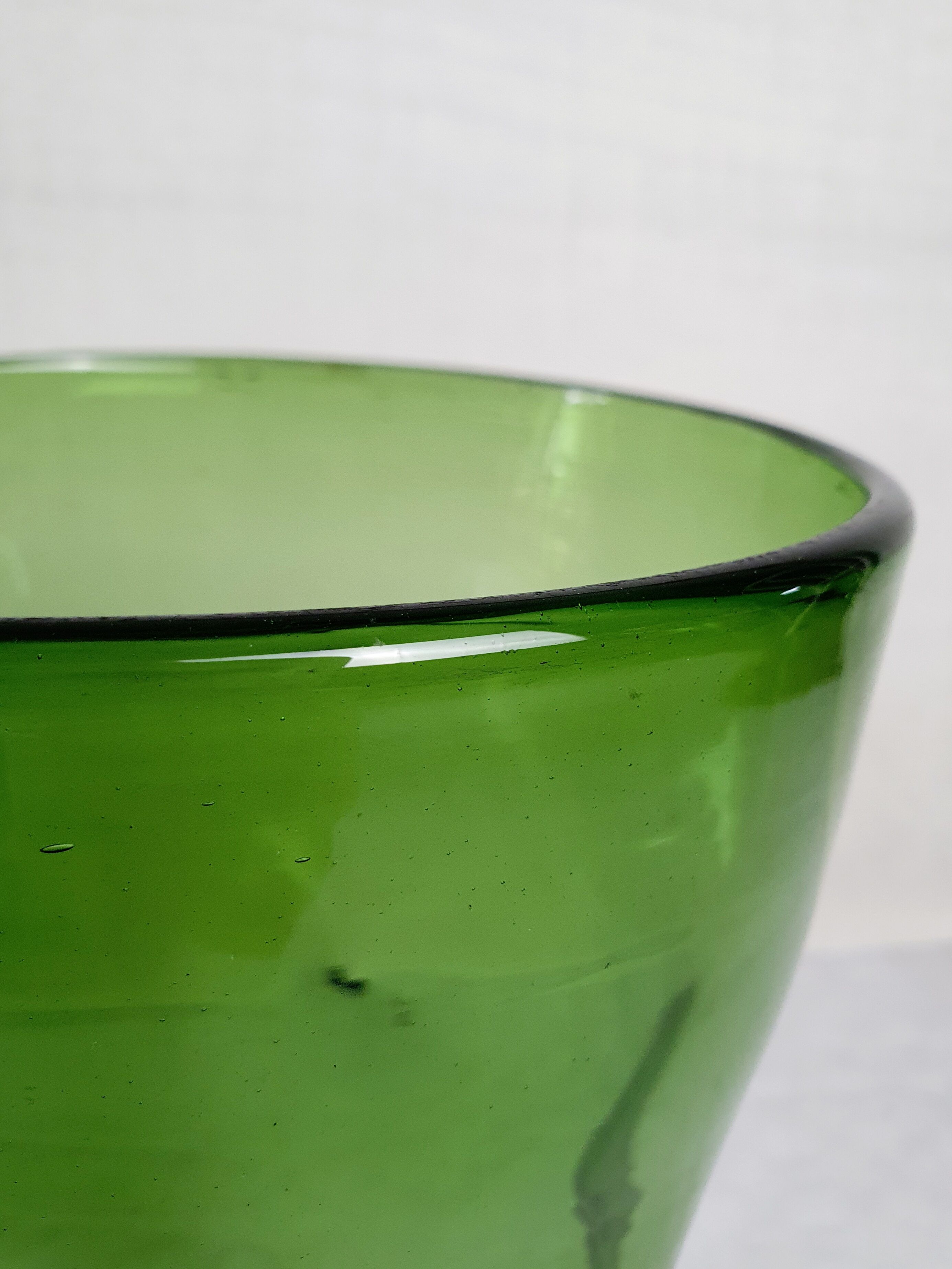 Mouth-blown vase 1960