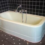 Antique vintage bathtub year 70