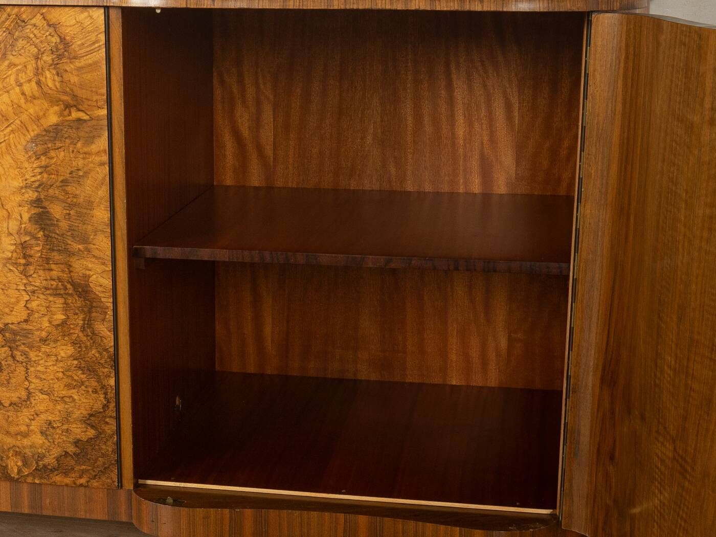 Buffet Art Déco unique des années 1930