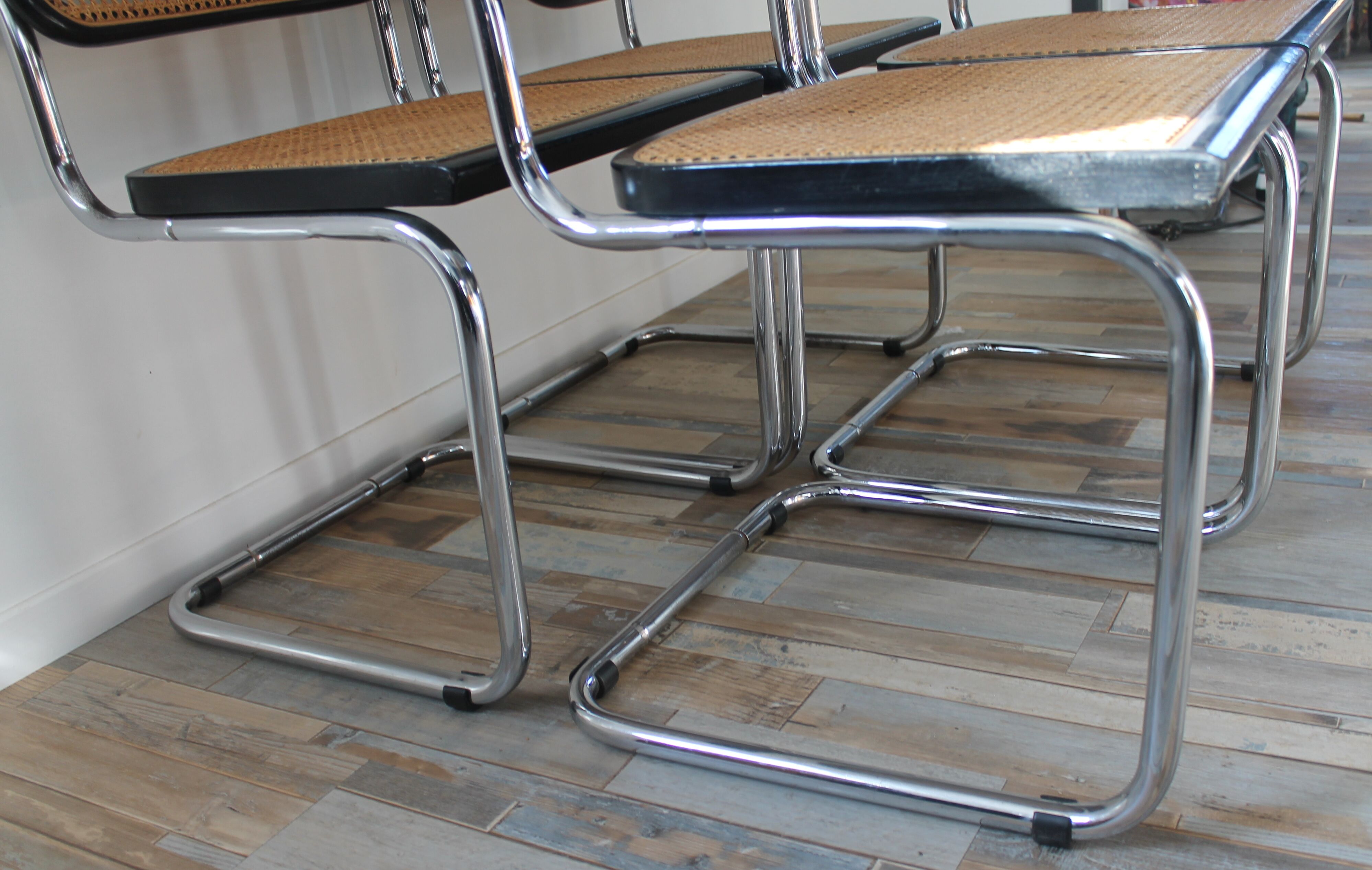 Lot de 4 chaises Cesca B32 par Marcel Breuer