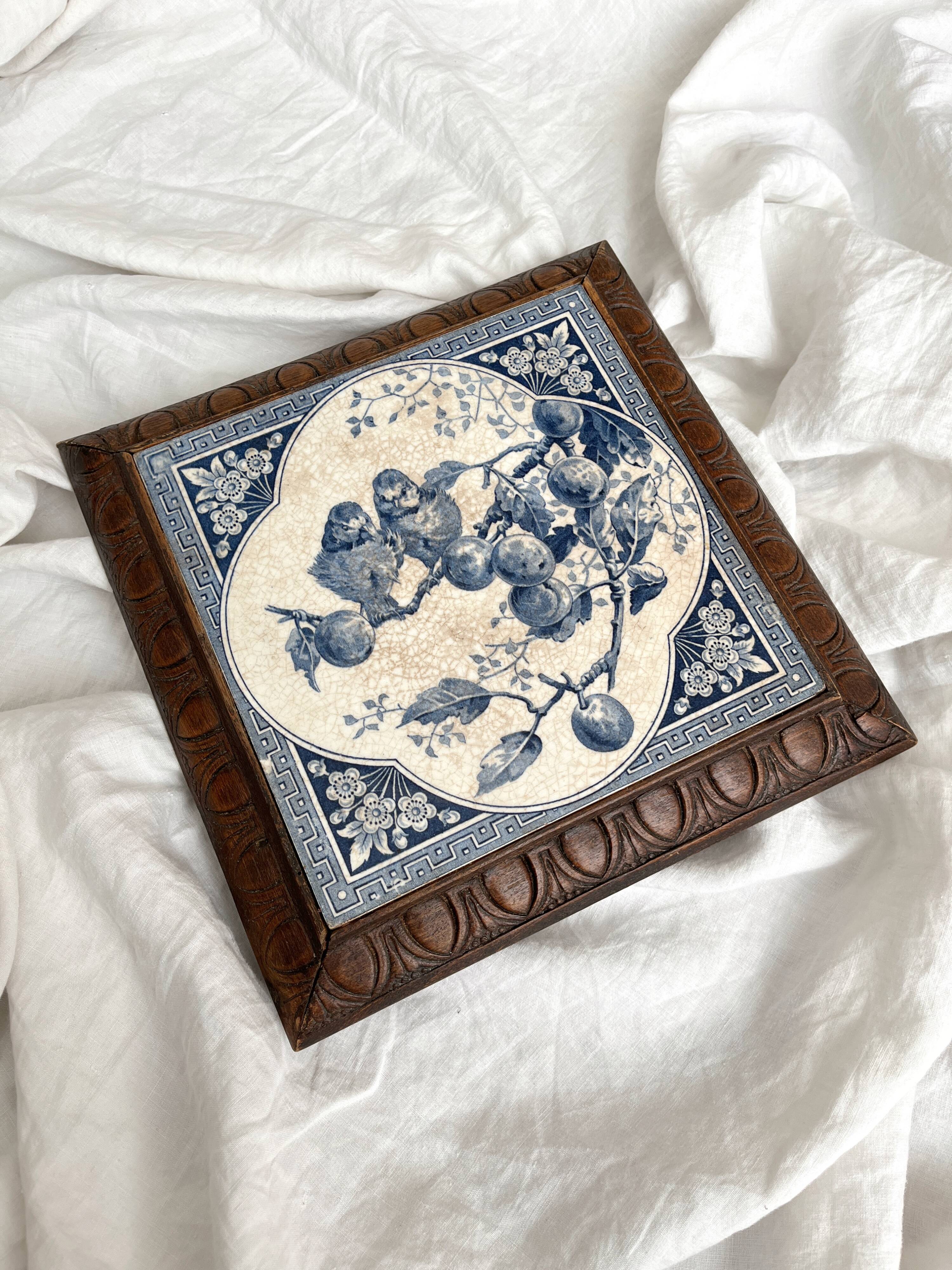 Gien birds iron earthenware trivet