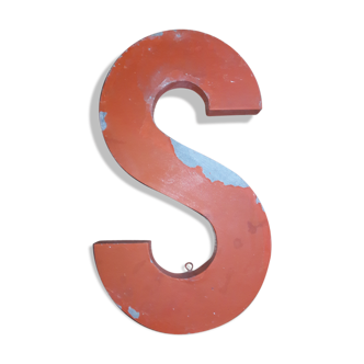Lettre d'enseigne industrielle en zinc "S"
