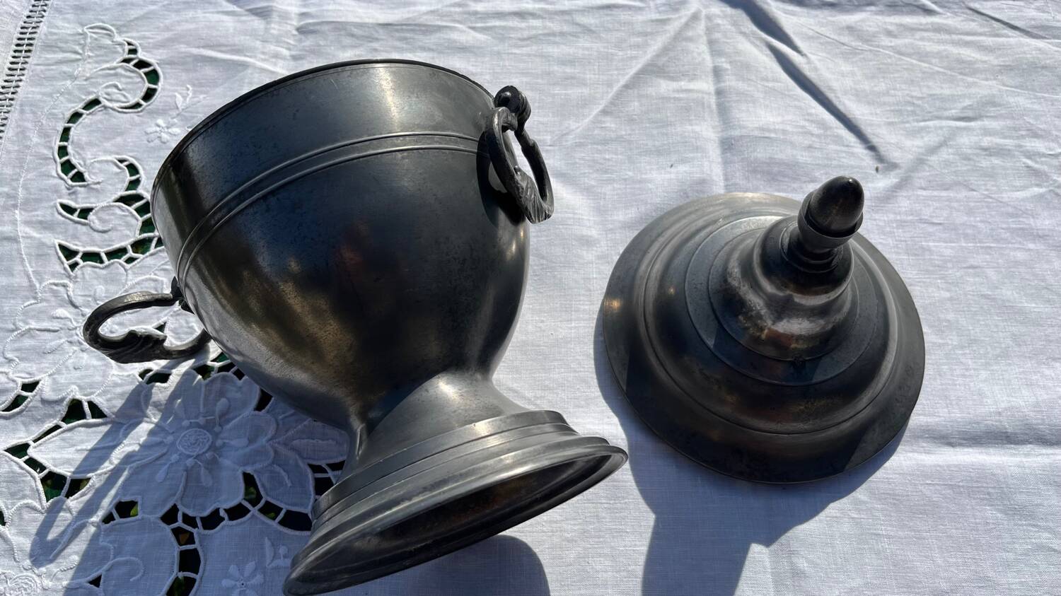 Vintage pewter vase with 2 handles