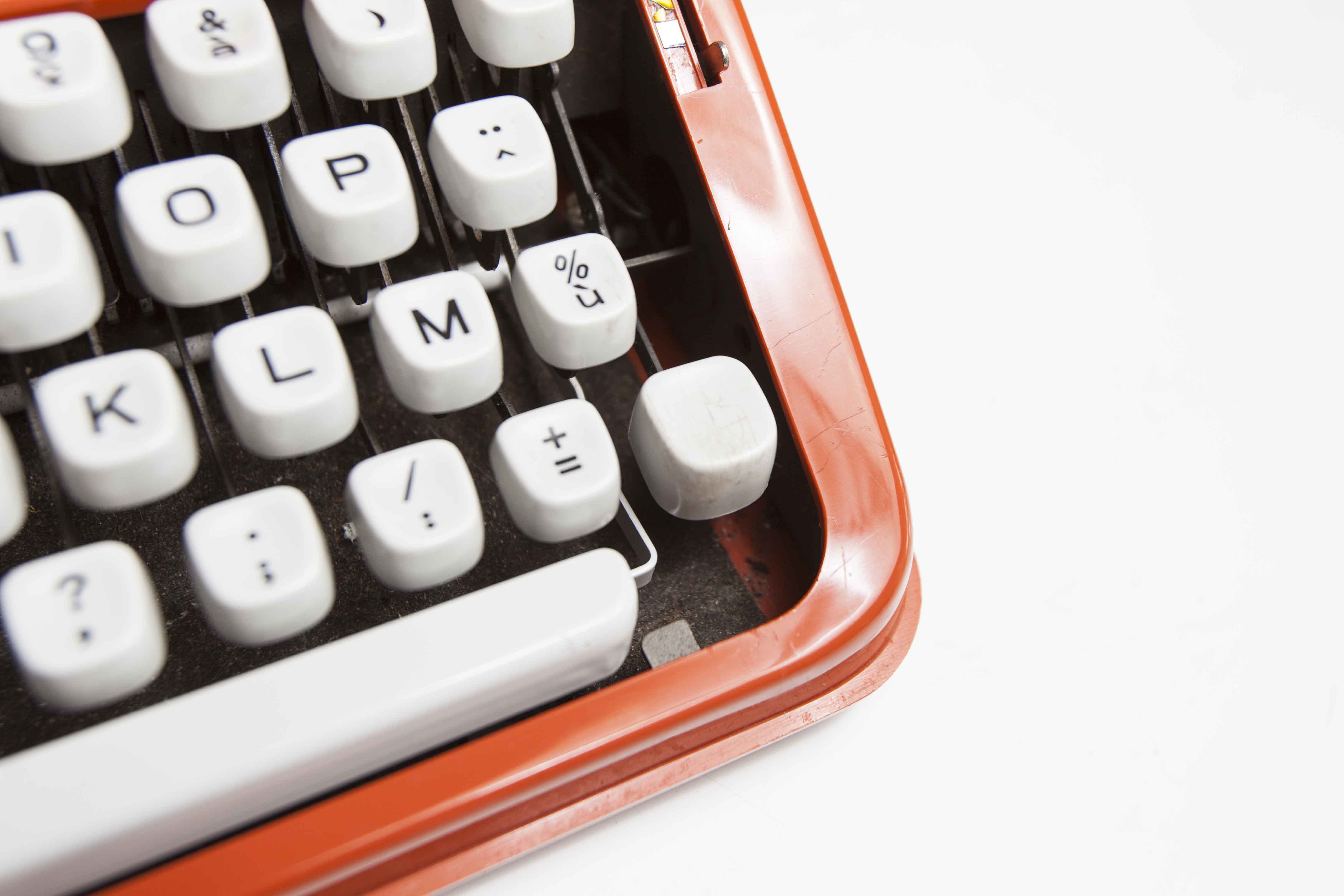 Hermès Baby 1972 new ribbon typewriter