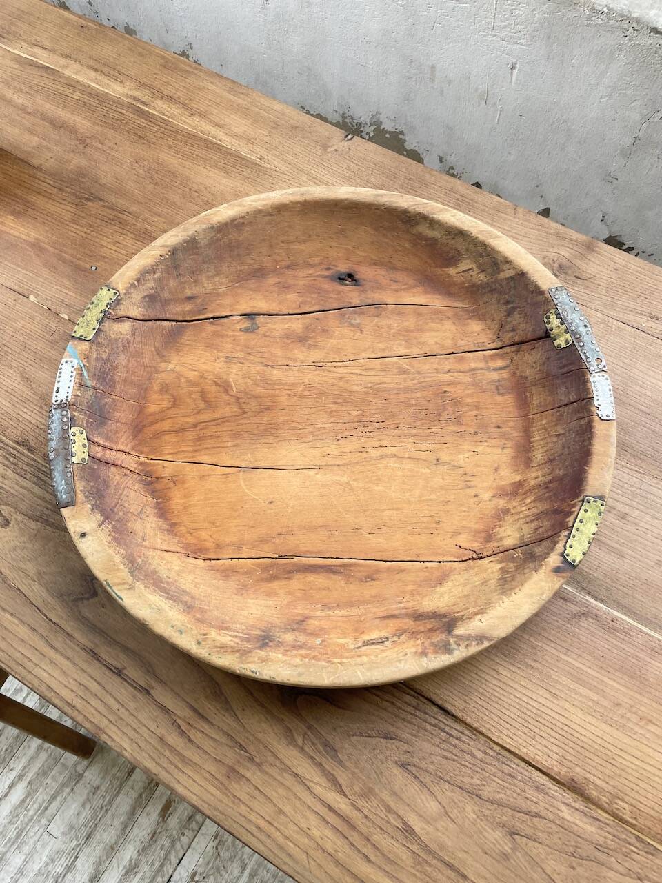 XL round wooden Tuareg dish