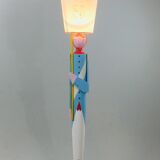 A soldier's lamppost by Suzanne Bonnichon