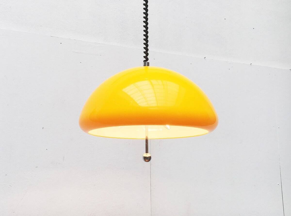 Space Age hanging lamp Cabras by Luigi Massoni for Guzzini
