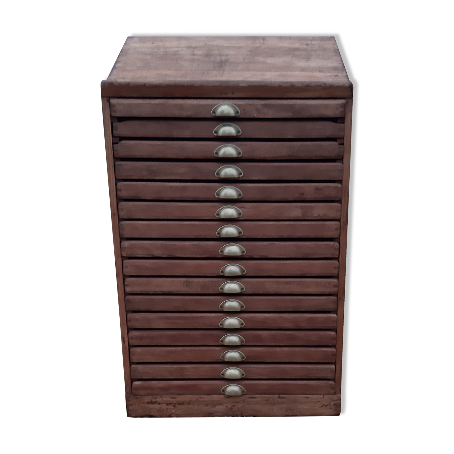 Printing cabinet 16 drawers with these lead letters