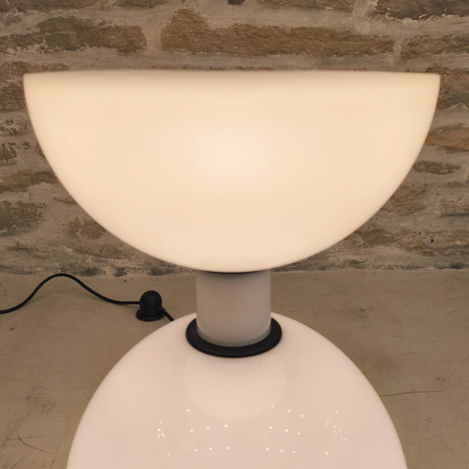 Diabolo sun lamp, design by Gigi & Pepe Tanzi for Dalca Italia, 1970.
