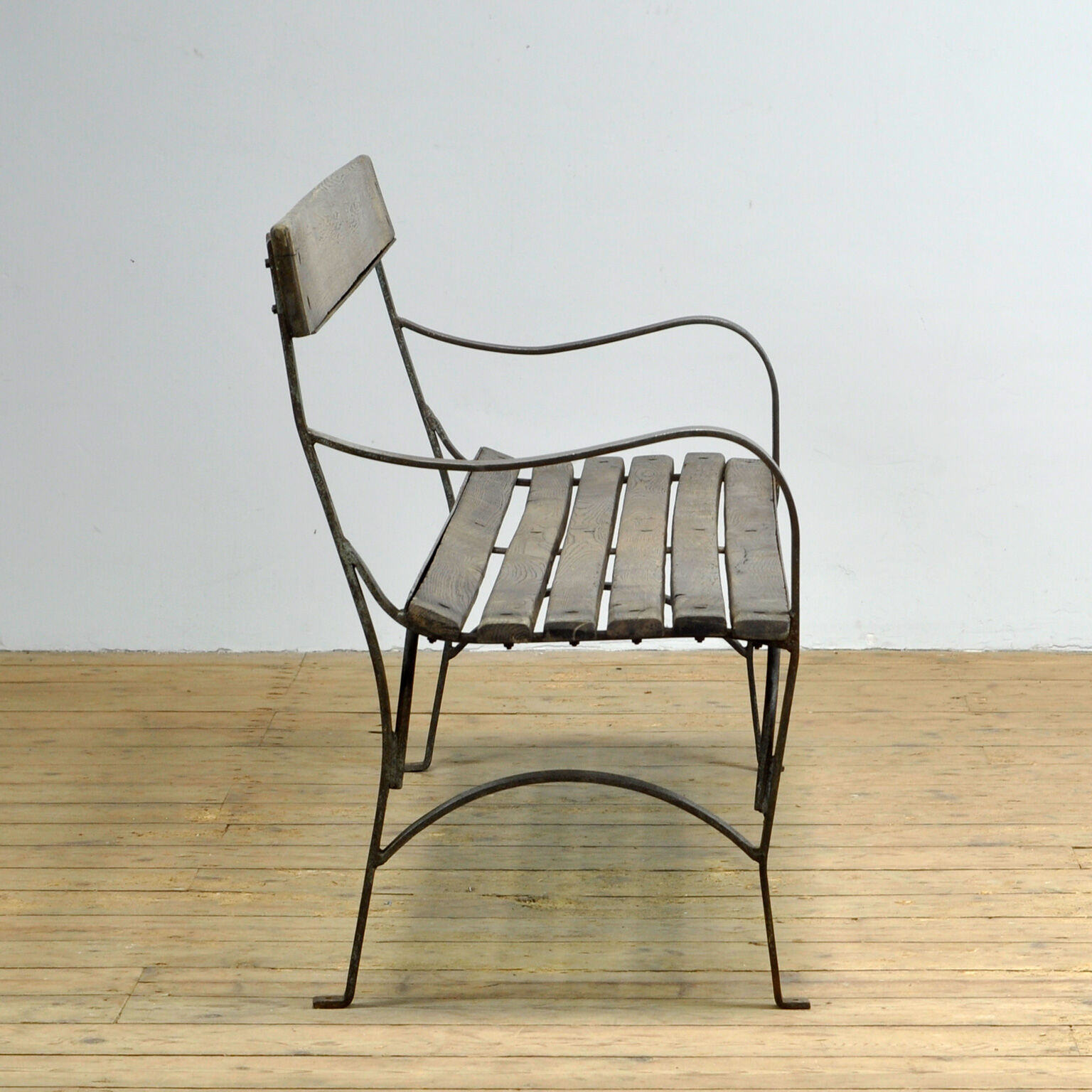 Banc de jardin des années 40