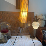 Triod rattan lamp