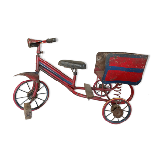 Vintage two-seater tricycle