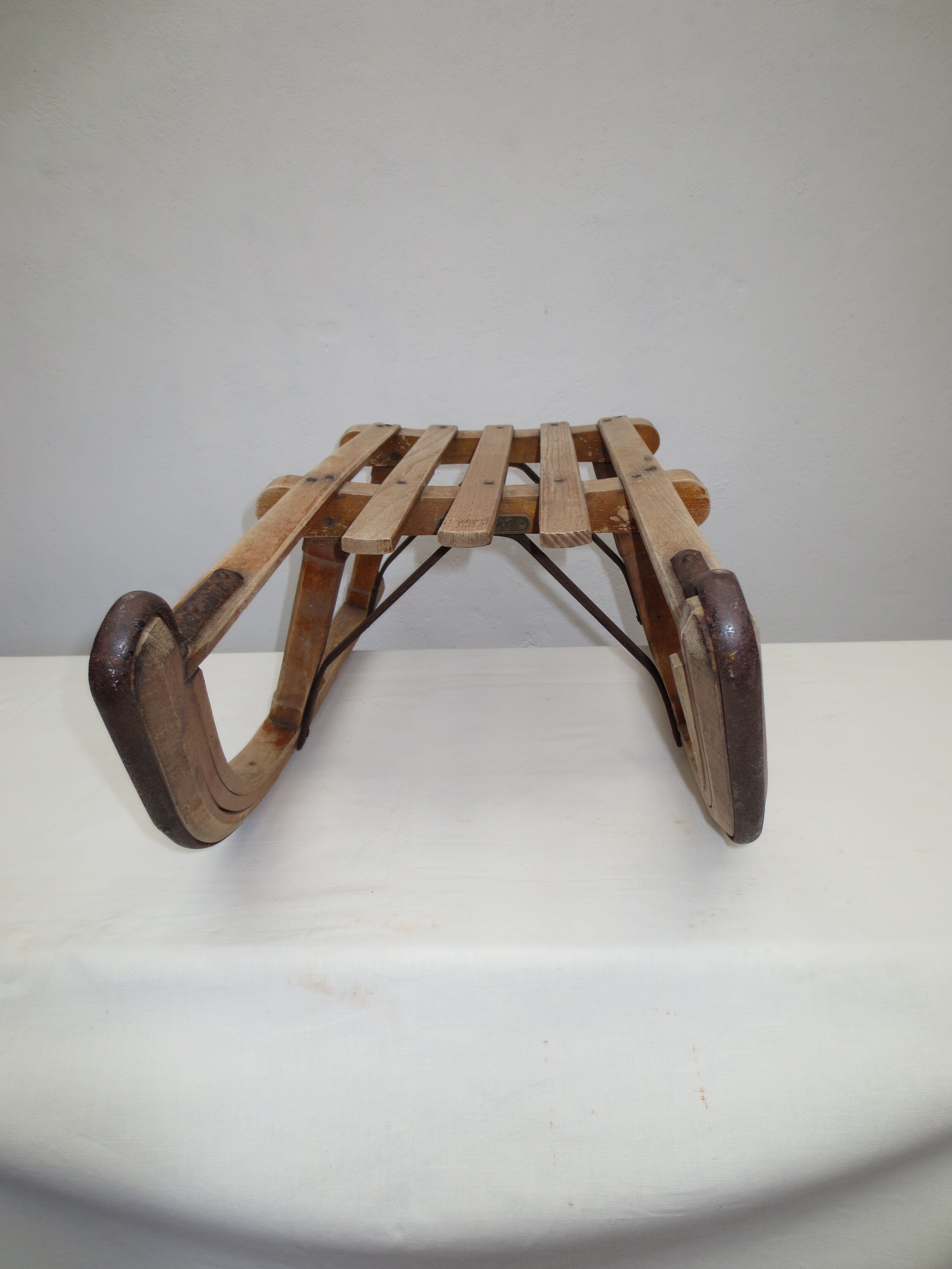 Old sled brand "donnay"