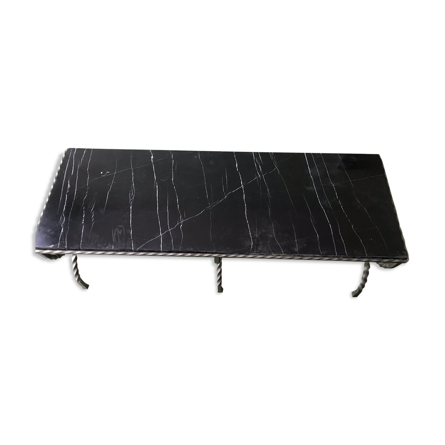 Table de salon années 70 marbre noir et fer forgé