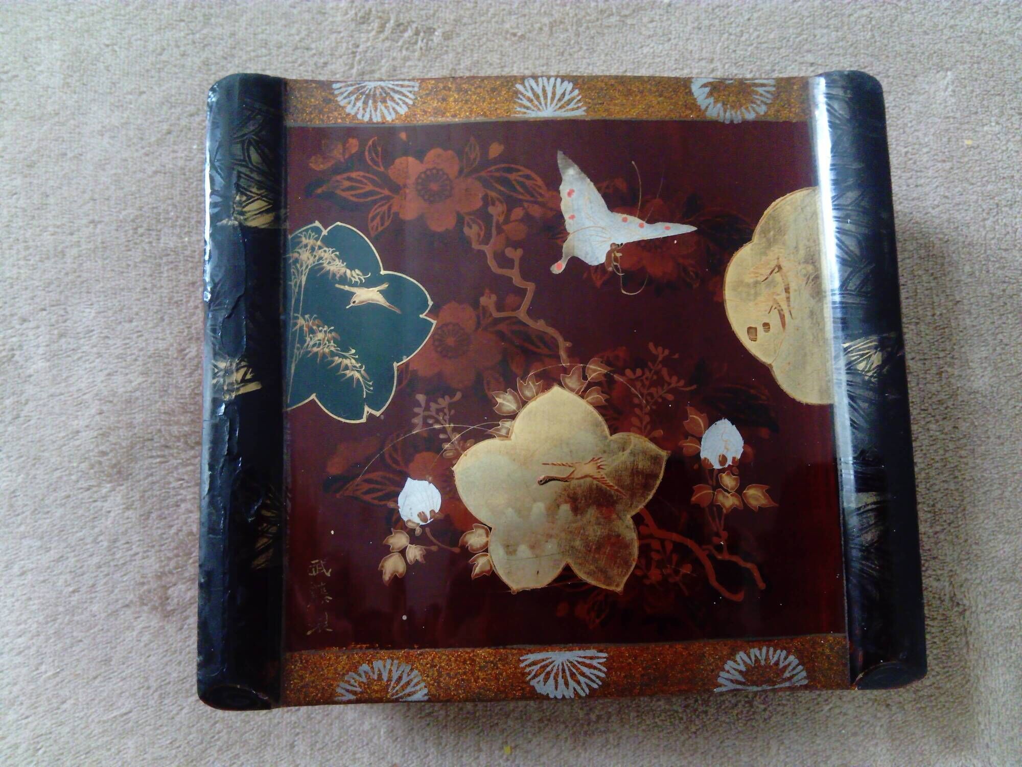 Lacquered wooden jewelry box / box with butterfly and landscape decoration