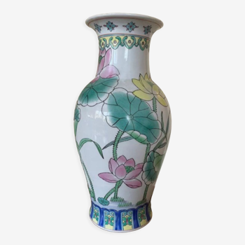 Water lily vase of China