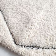 Moroccan Berber carpet Beni Ouarain ecru with black diamonds engraved 275x208cm