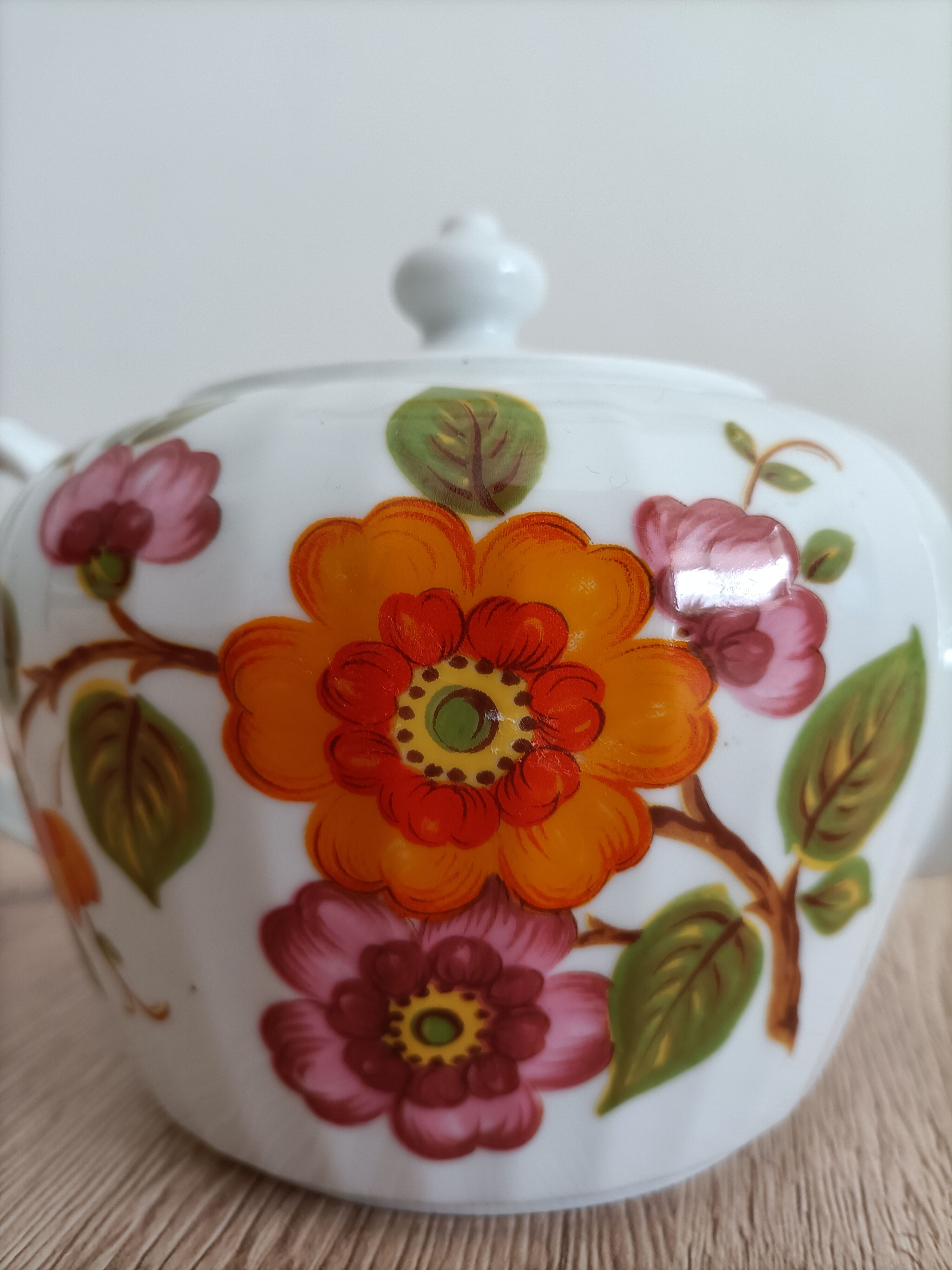 Vintage teapot 70s in German porcelain
