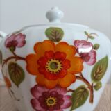 Vintage teapot 70s in German porcelain