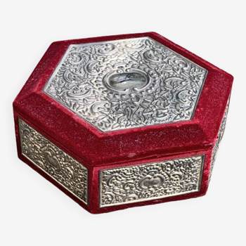 Box, jewelry box in red velvet, and embossed metal, mirror lid, vintage