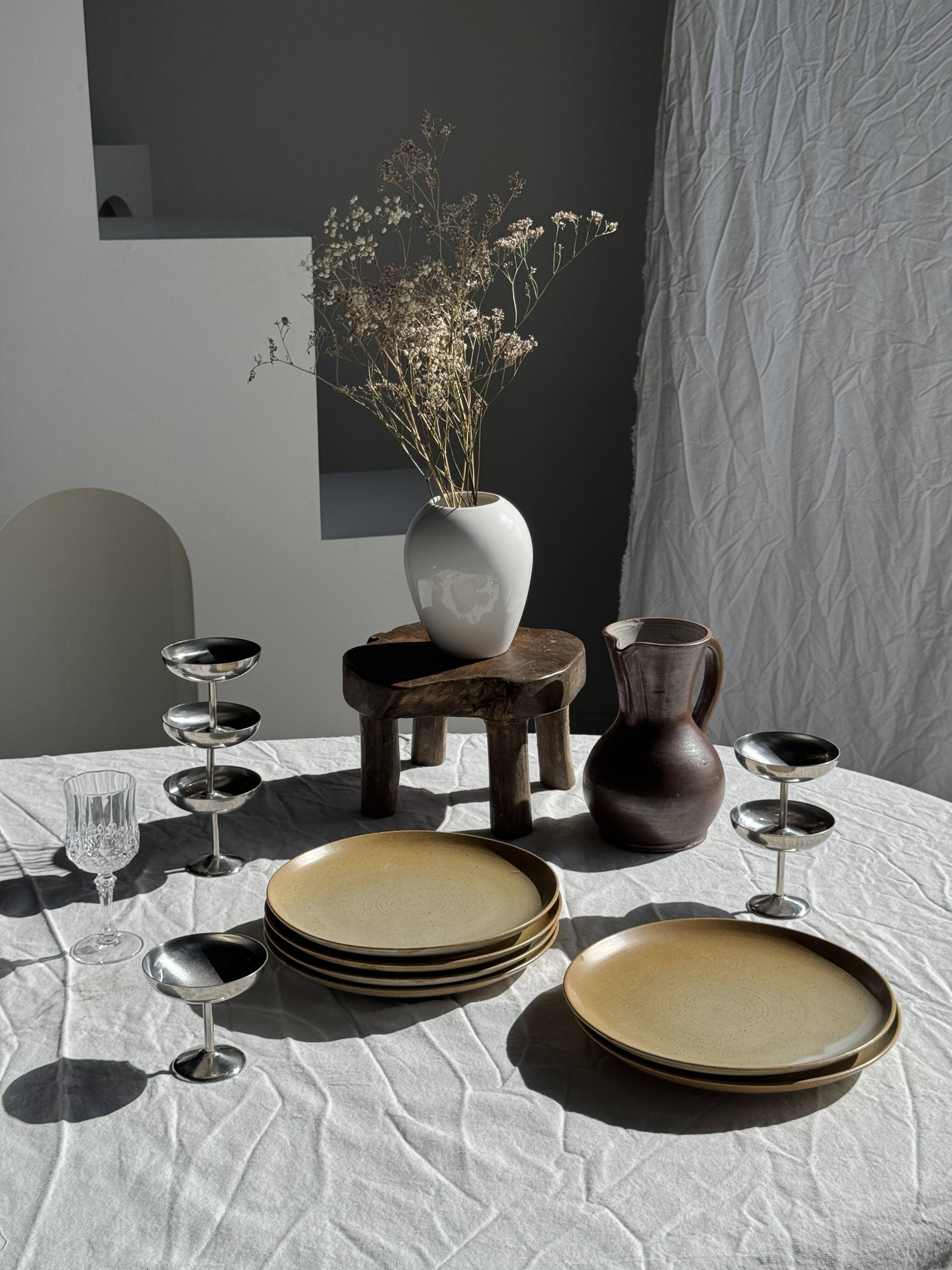 Set of 6 stoneware plates Village France D24