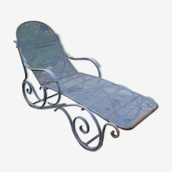 Grey chaise longue