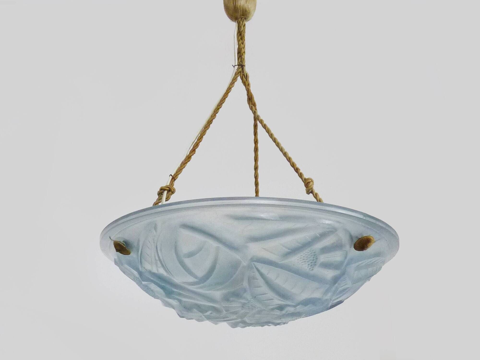 Old degue chandelier, 1-burner art deco washbasin pendant light, in blue glass paste. signed degué