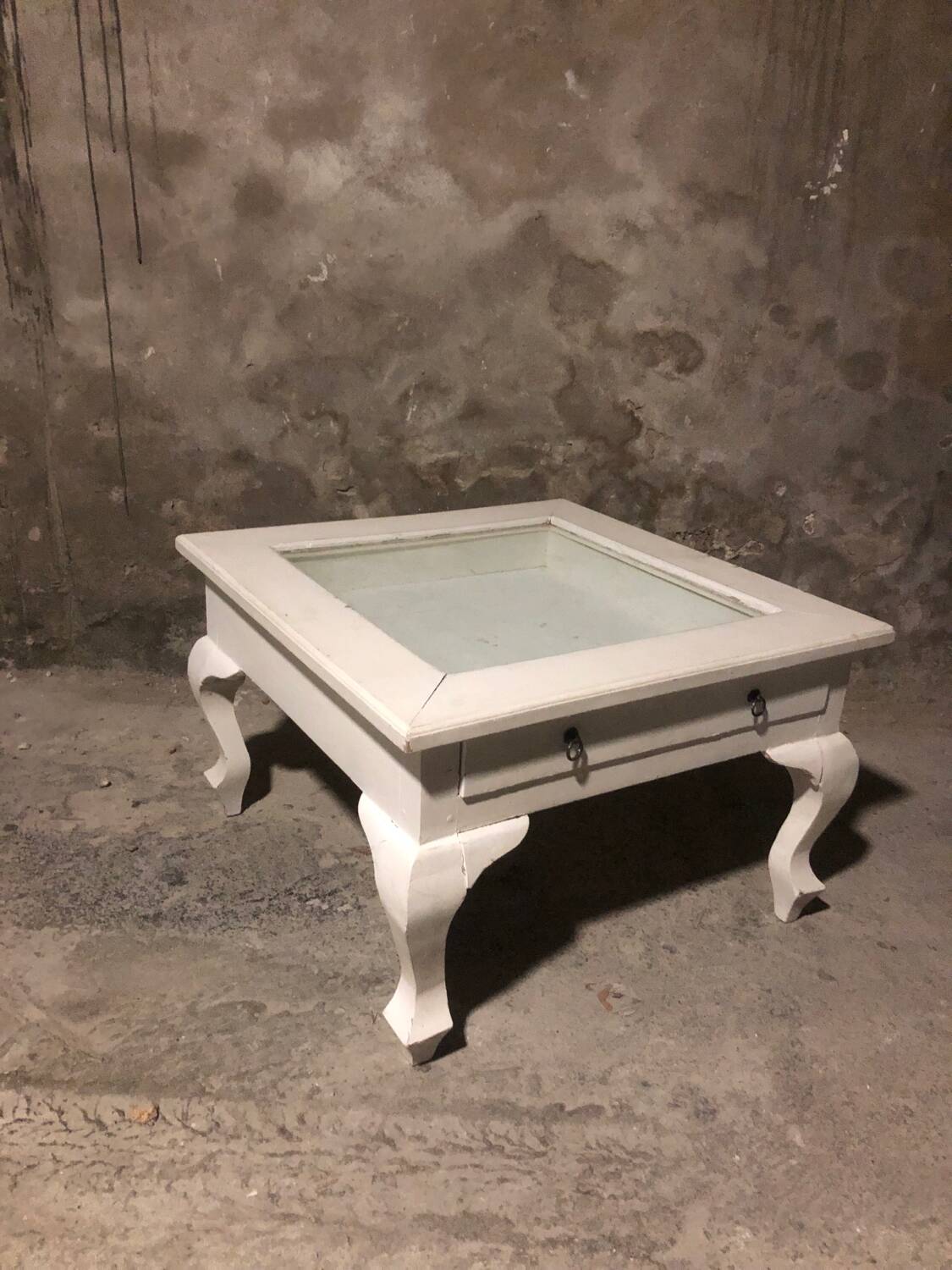 Colonial garden furniture